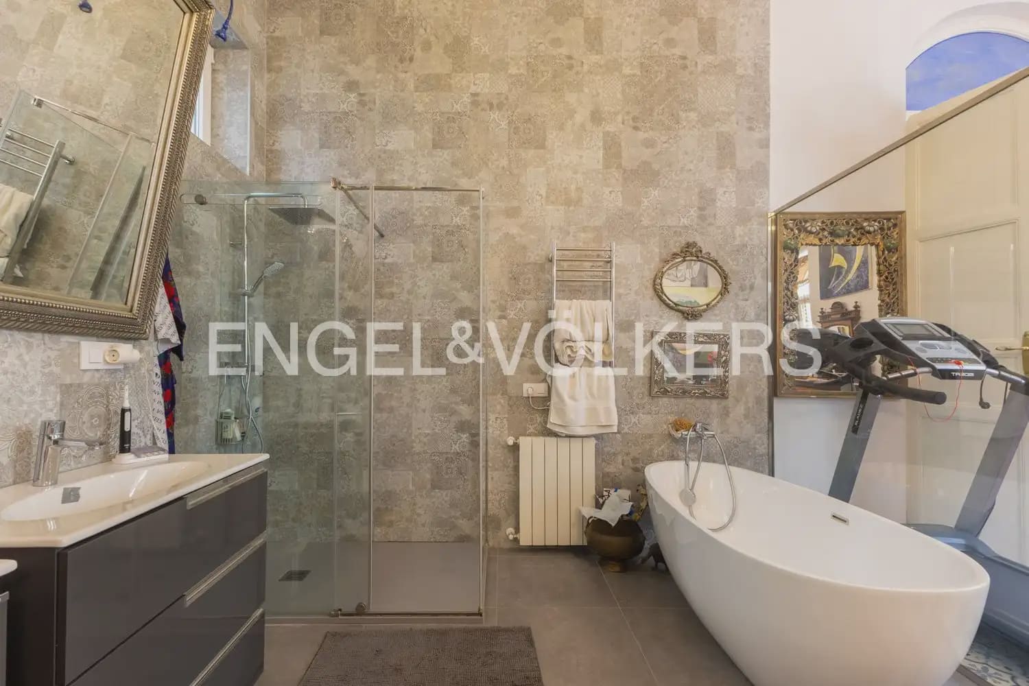 3 slaapkamer Flat te koop in Valencia stad - € 1.850.000 (Ref: 10057836)