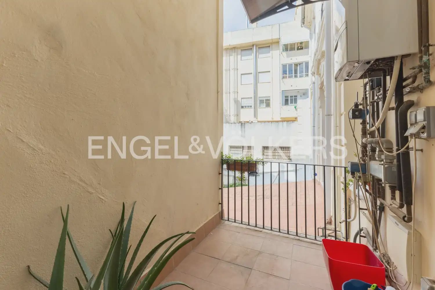 3 slaapkamer Flat te koop in Valencia stad - € 1.850.000 (Ref: 10057836)