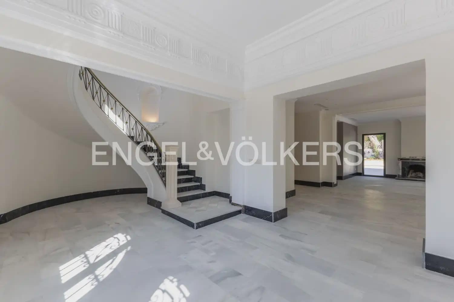 5 soveværelse Villa til leje i Godella med swimmingpool garage - € 22.000 (Ref: 10057837)