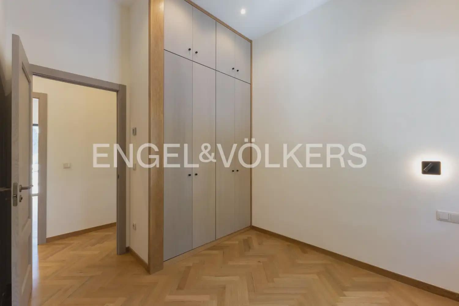 5 soveværelse Villa til leje i Godella med swimmingpool garage - € 22.000 (Ref: 10057837)