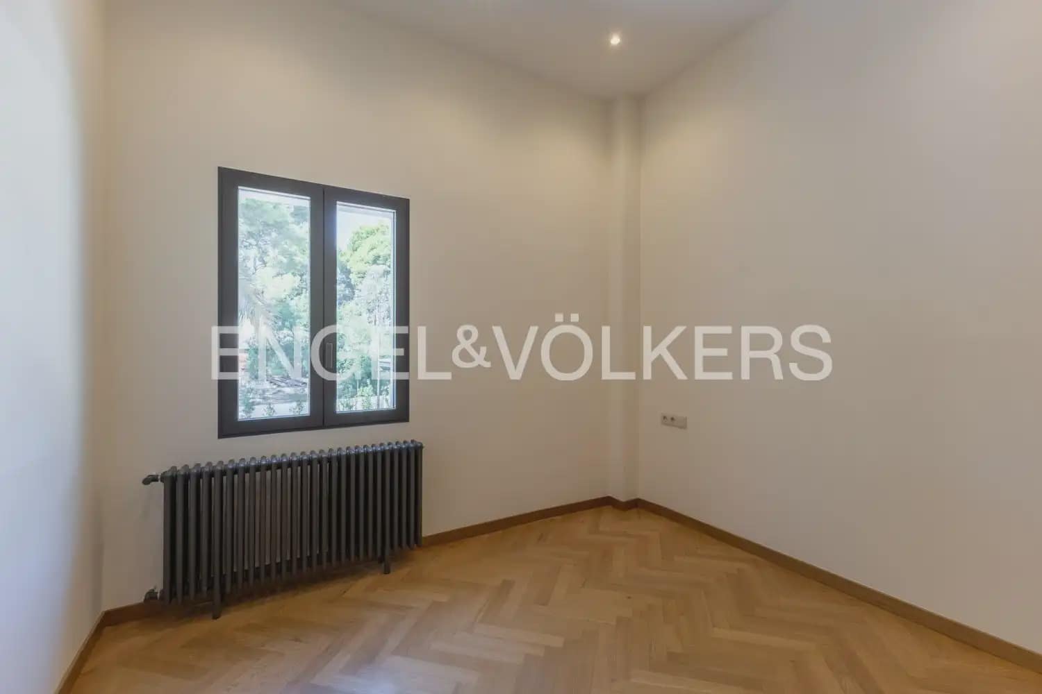 5 soveværelse Villa til leje i Godella med swimmingpool garage - € 22.000 (Ref: 10057837)