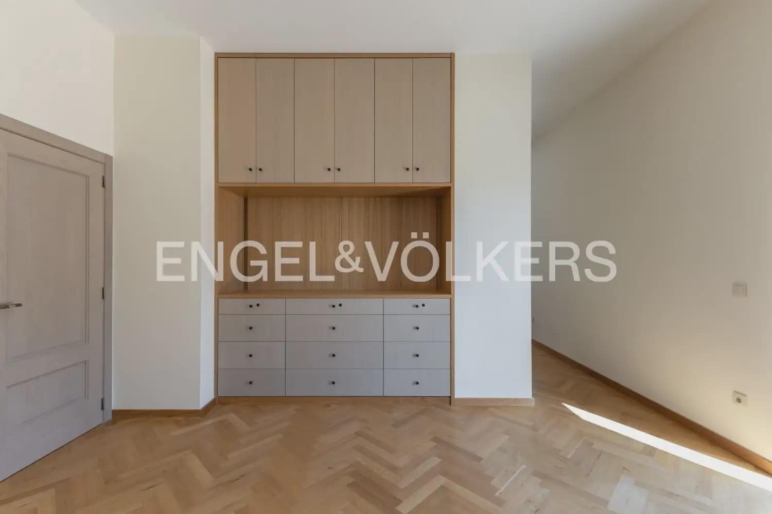 5 soveværelse Villa til leje i Godella med swimmingpool garage - € 22.000 (Ref: 10057837)