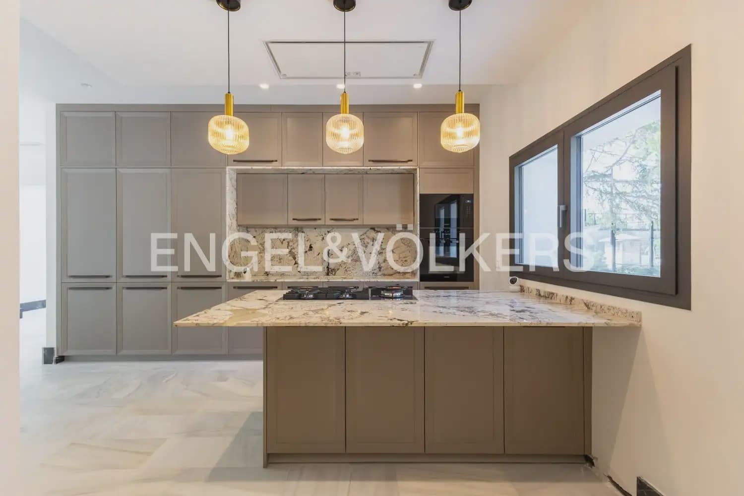 5 soveværelse Villa til leje i Godella med swimmingpool garage - € 22.000 (Ref: 10057837)