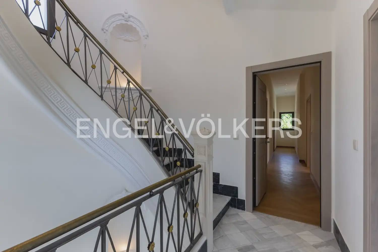 5 soveværelse Villa til leje i Godella med swimmingpool garage - € 22.000 (Ref: 10057837)