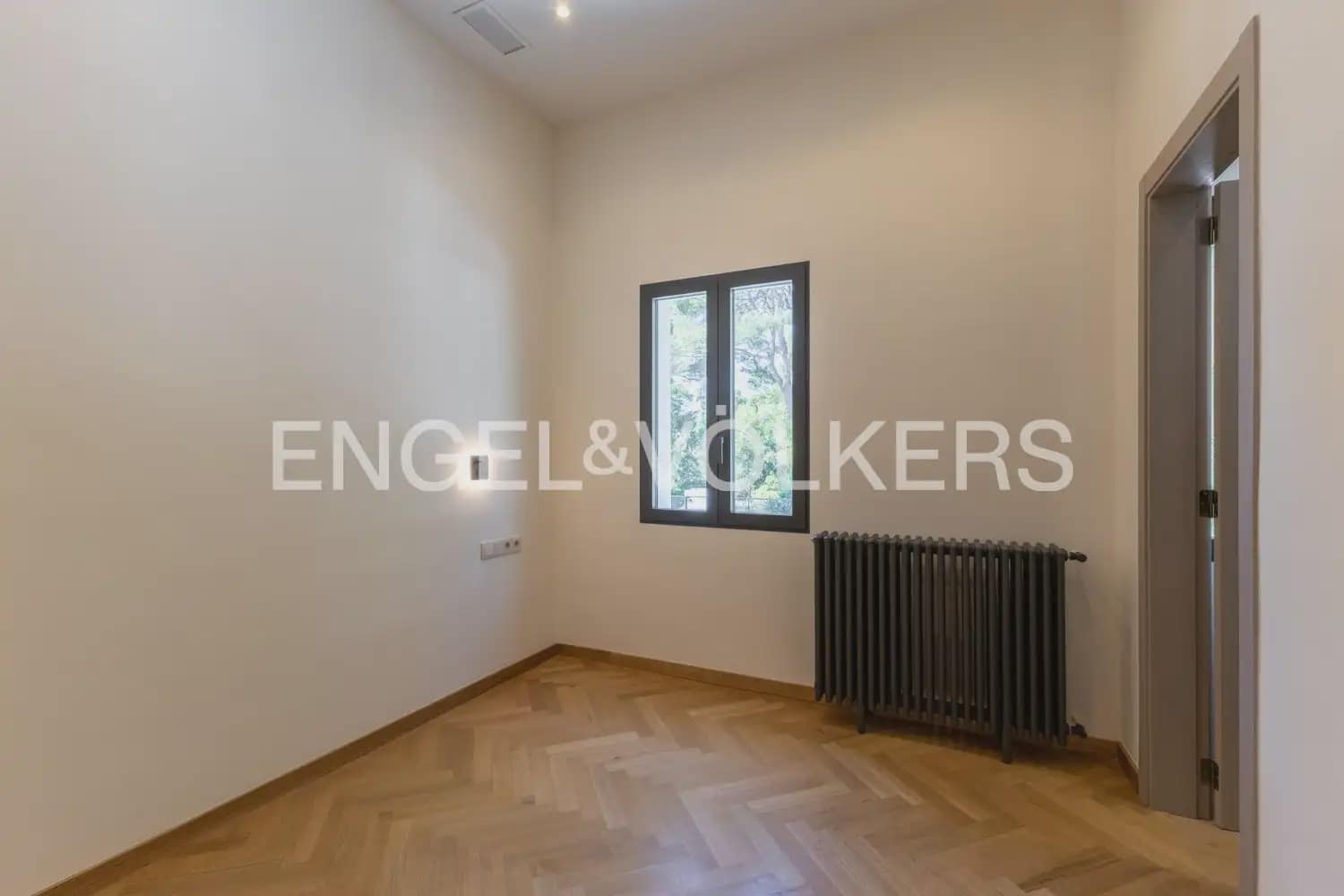 5 soveværelse Villa til leje i Godella med swimmingpool garage - € 22.000 (Ref: 10057837)