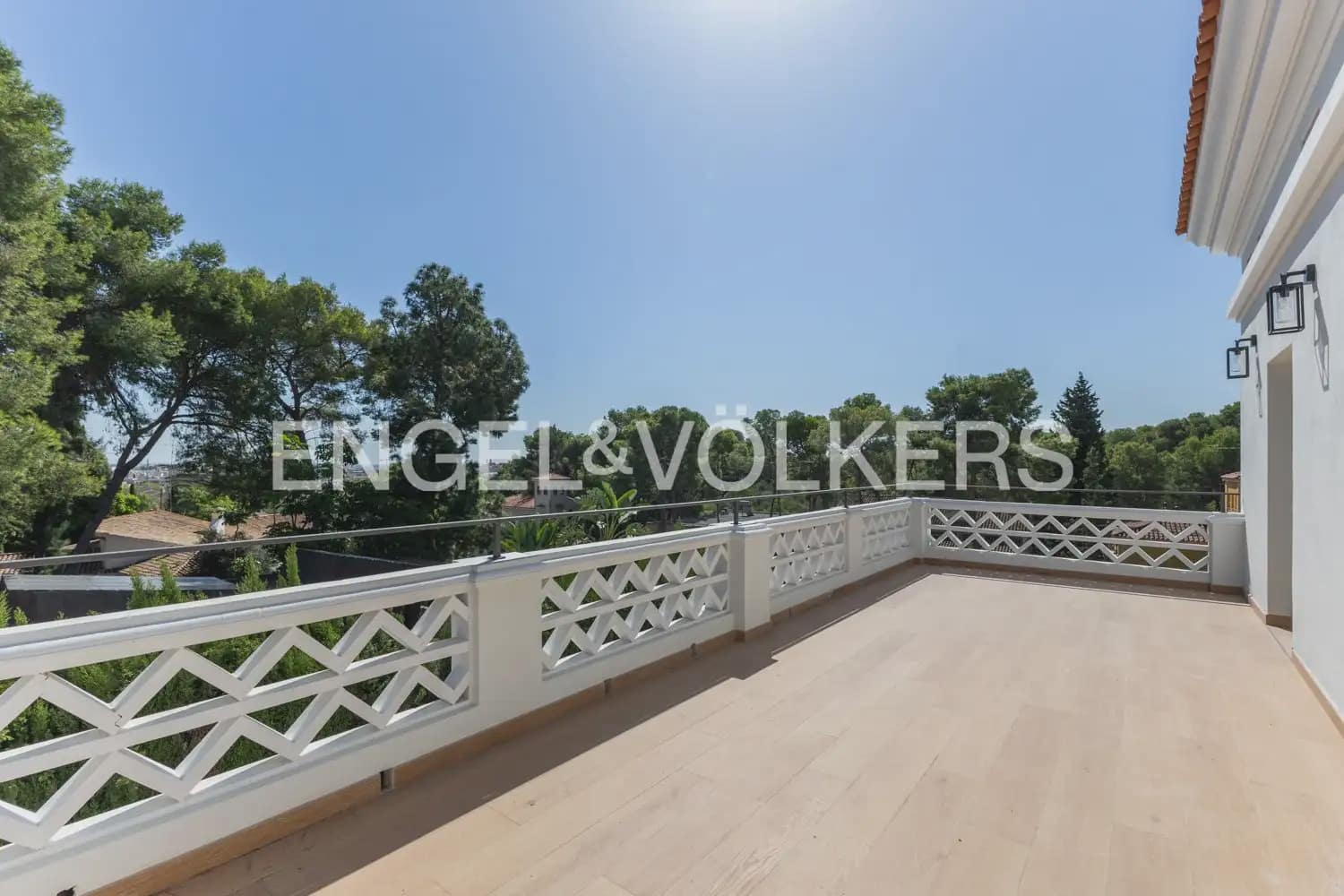 5 soveværelse Villa til leje i Godella med swimmingpool garage - € 22.000 (Ref: 10057837)