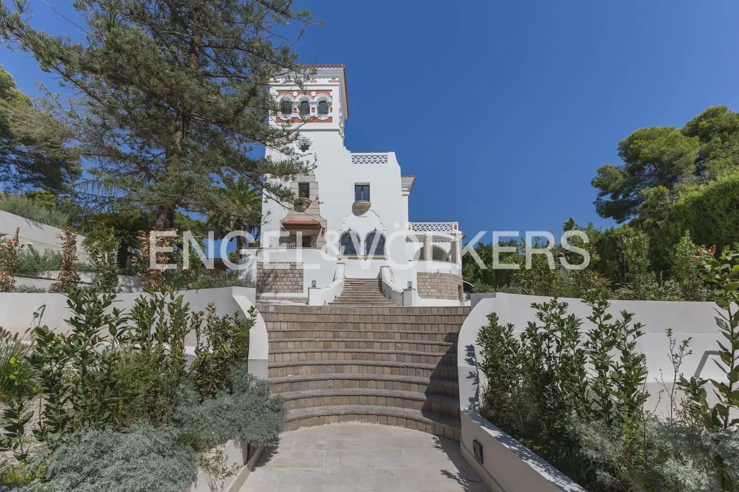 5 soveværelse Villa til leje i Godella med swimmingpool garage - € 22.000 (Ref: 10057837)
