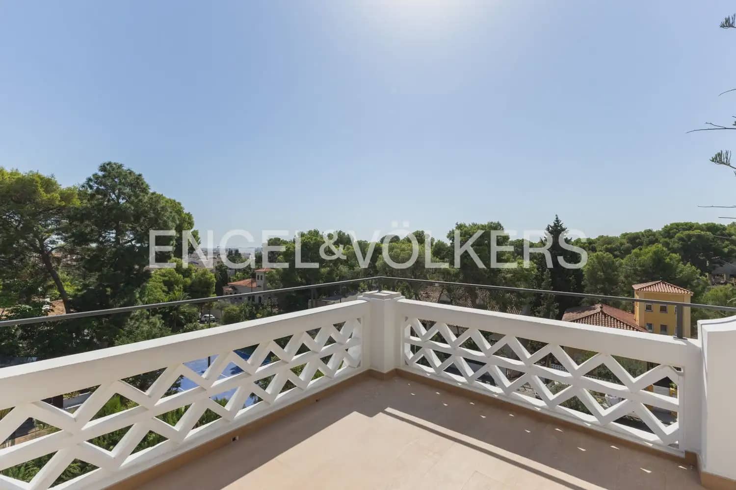 5 soveværelse Villa til leje i Godella med swimmingpool garage - € 22.000 (Ref: 10057837)