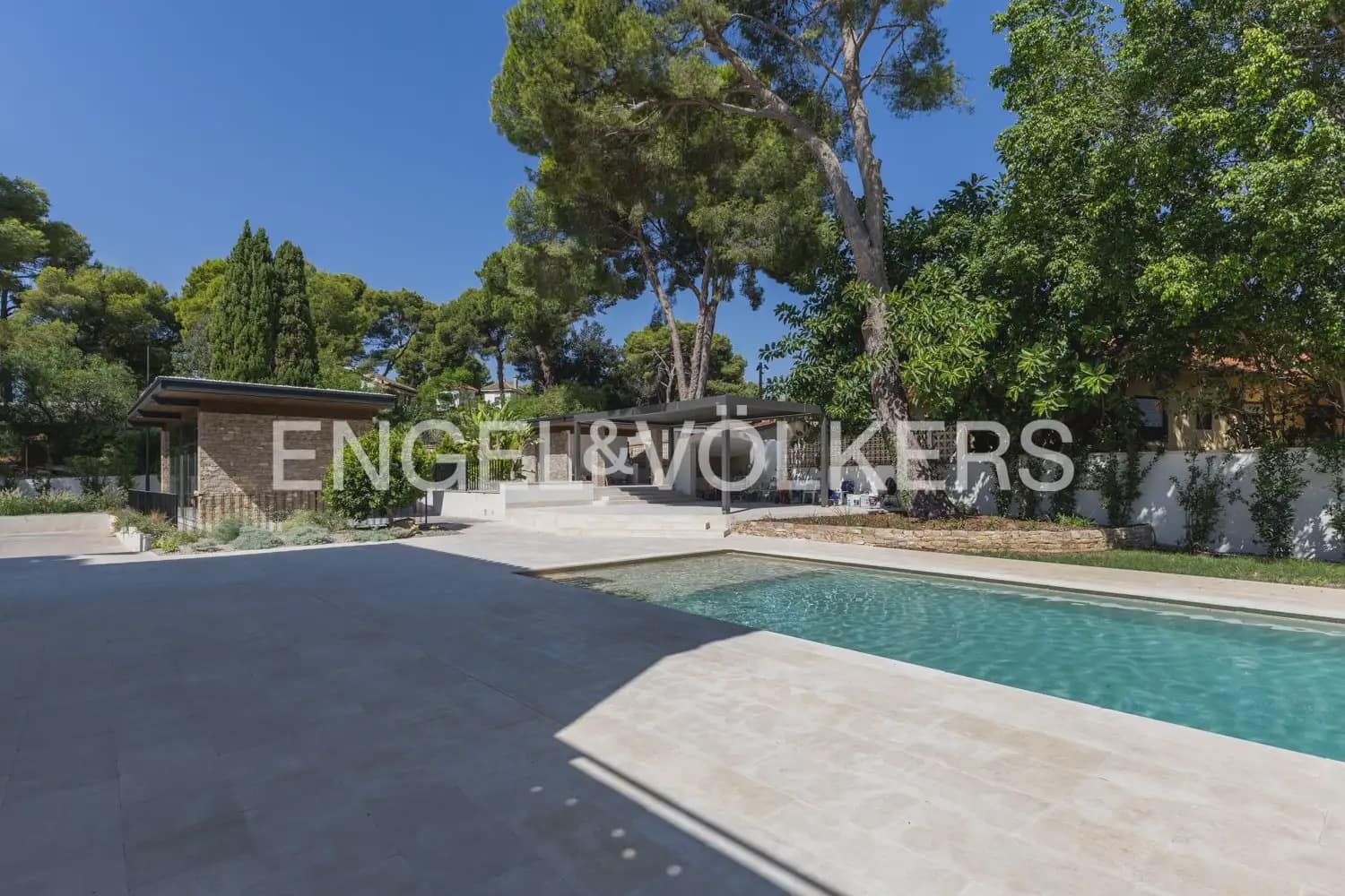 5 soveværelse Villa til leje i Godella med swimmingpool garage - € 22.000 (Ref: 10057837)