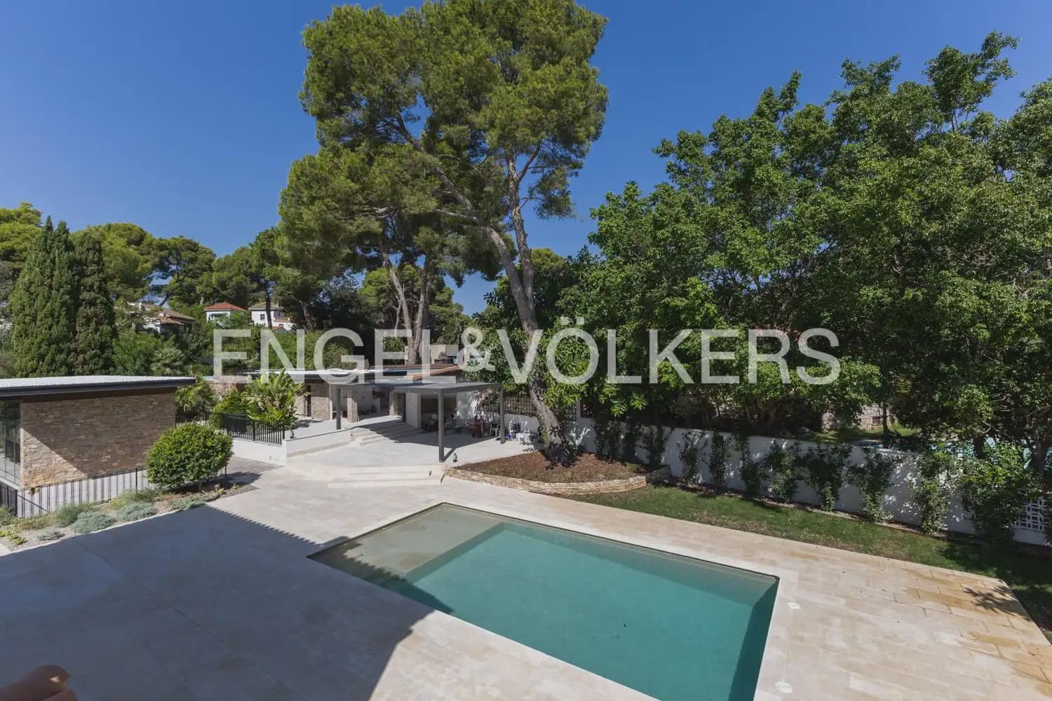 5 soveværelse Villa til leje i Godella med swimmingpool garage - € 22.000 (Ref: 10057837)
