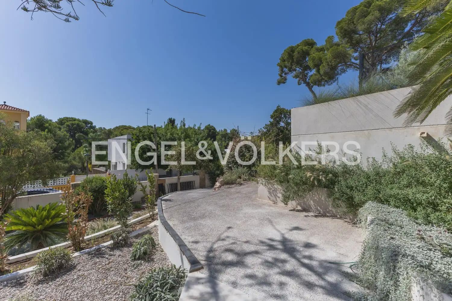 5 soveværelse Villa til leje i Godella med swimmingpool garage - € 22.000 (Ref: 10057837)