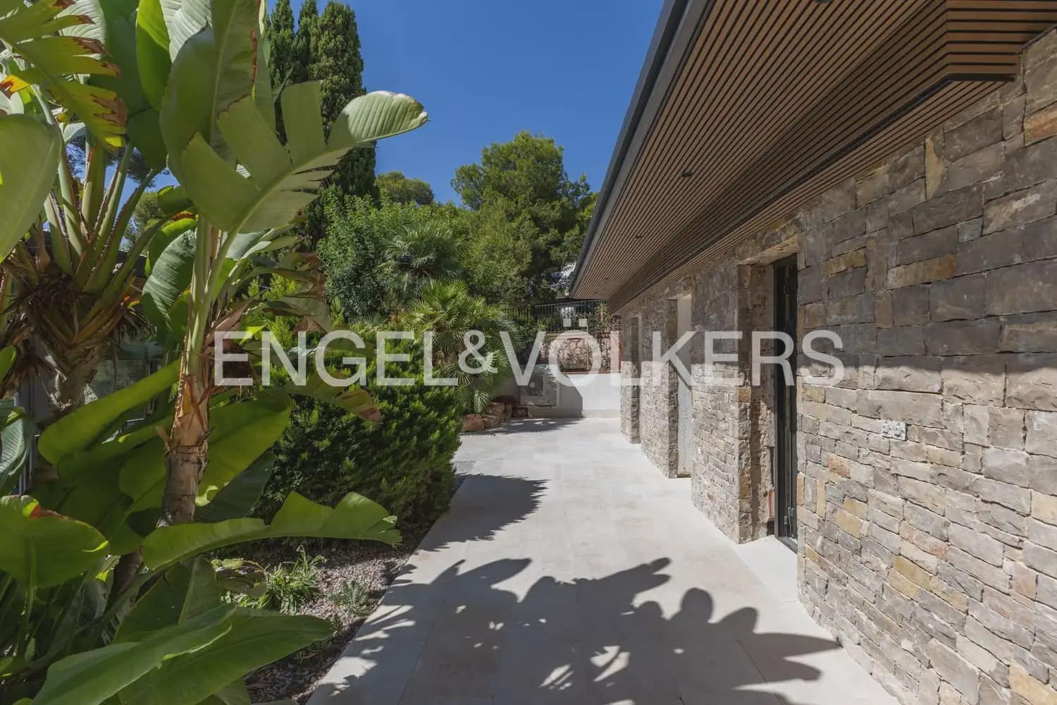 5 soveværelse Villa til leje i Godella med swimmingpool garage - € 22.000 (Ref: 10057837)