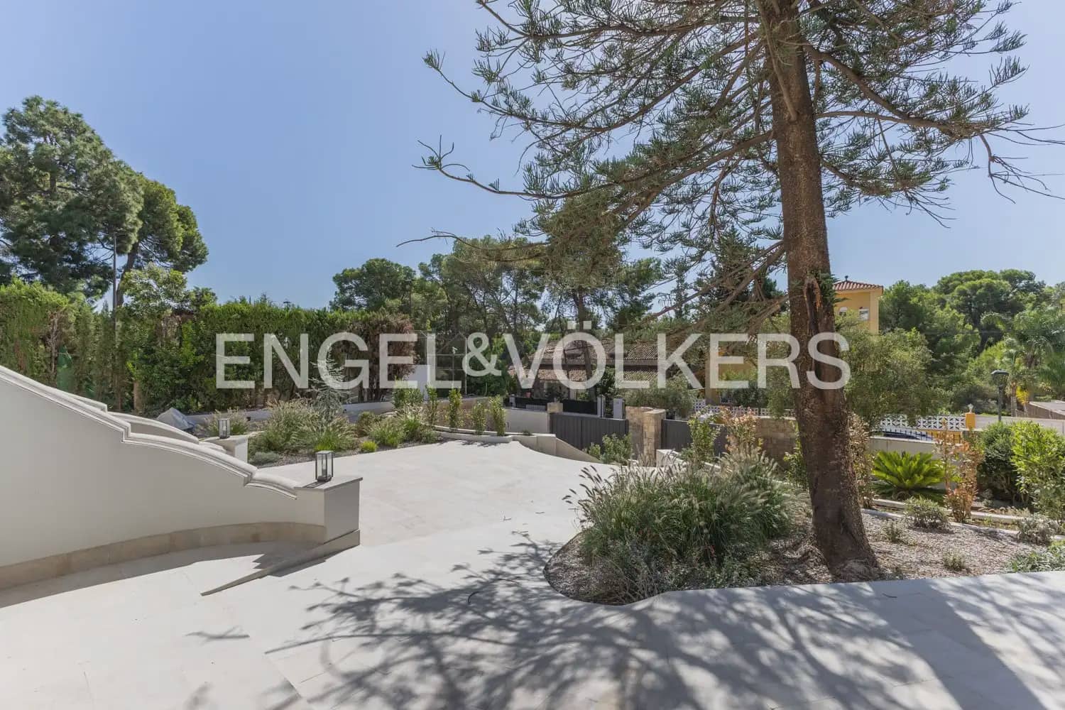 5 soveværelse Villa til leje i Godella med swimmingpool garage - € 22.000 (Ref: 10057837)