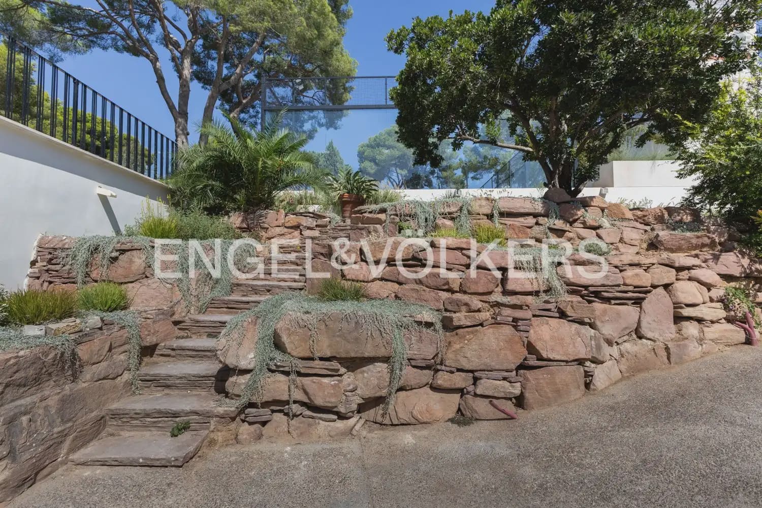 5 soveværelse Villa til leje i Godella med swimmingpool garage - € 22.000 (Ref: 10057837)