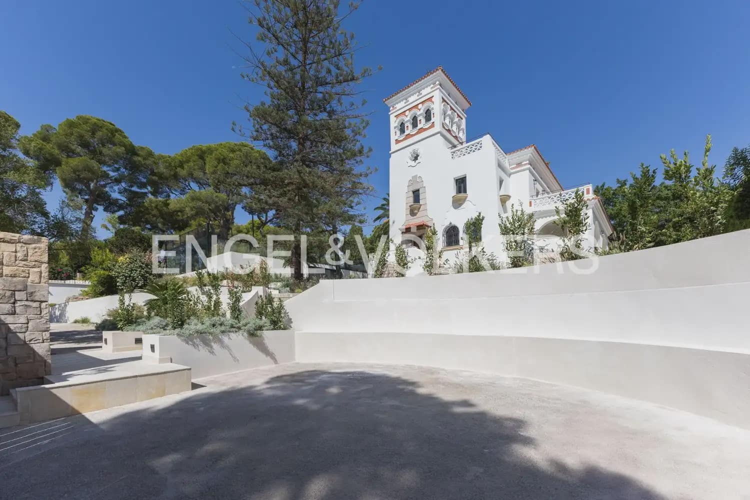 5 soveværelse Villa til leje i Godella med swimmingpool garage - € 22.000 (Ref: 10057837)