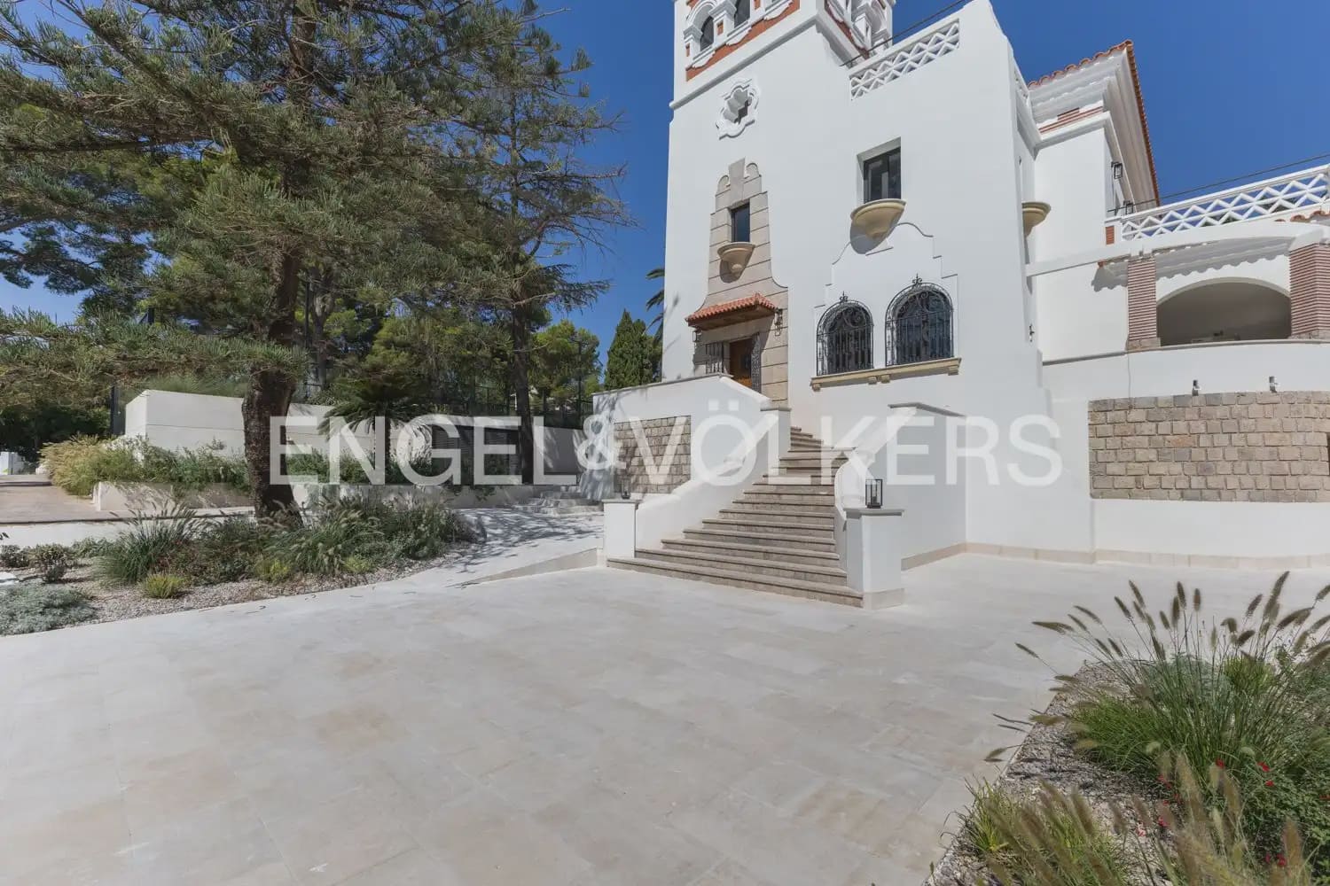 5 soveværelse Villa til leje i Godella med swimmingpool garage - € 22.000 (Ref: 10057837)