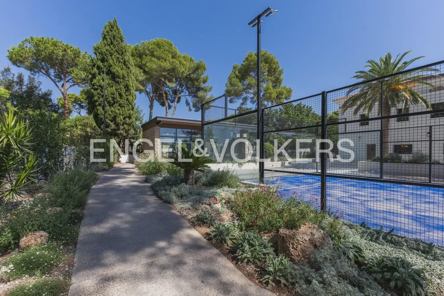 5 soveværelse Villa til leje i Godella med swimmingpool garage - € 22.000 (Ref: 10057837)