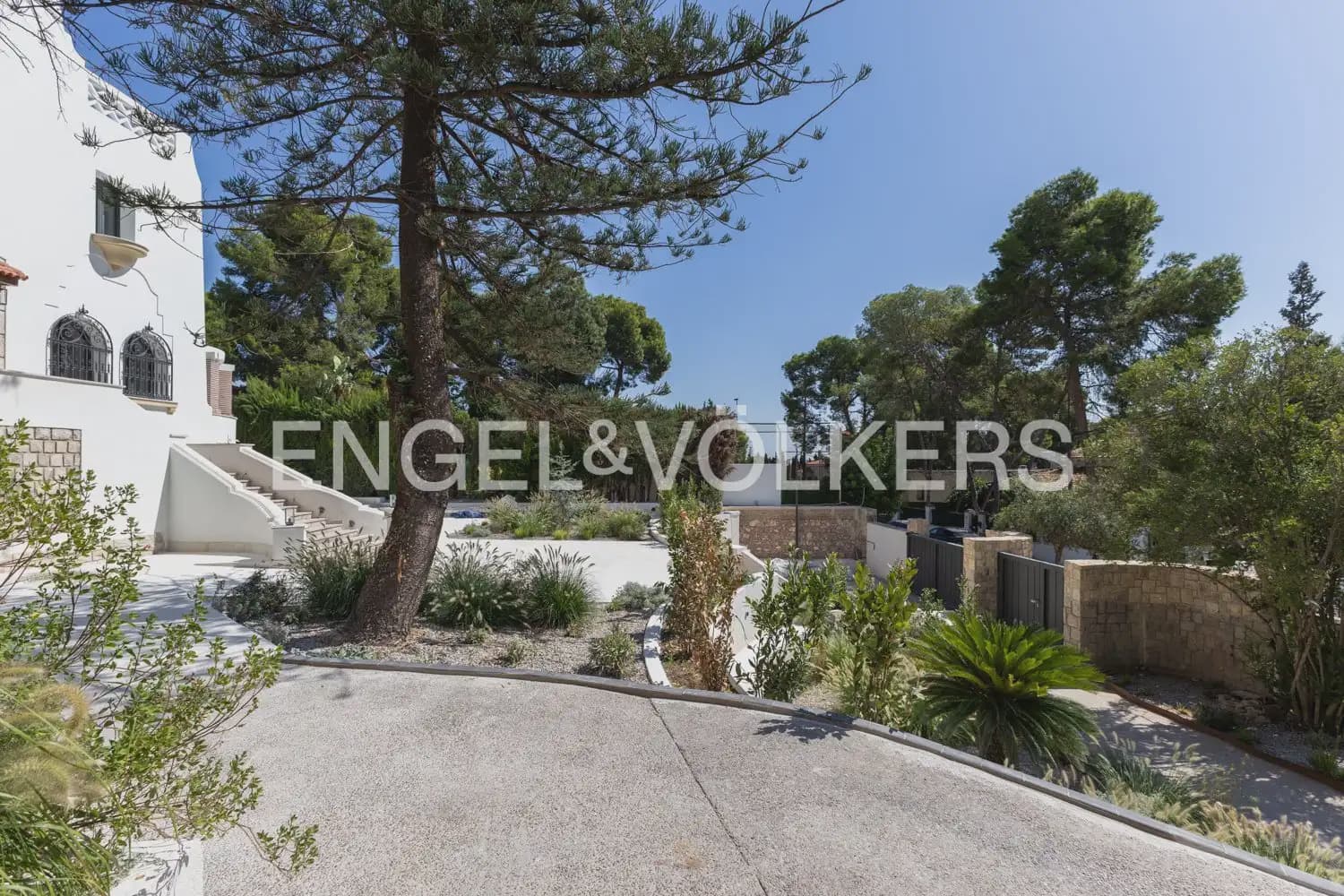 5 soveværelse Villa til leje i Godella med swimmingpool garage - € 22.000 (Ref: 10057837)