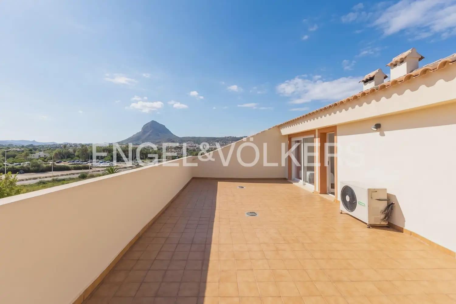 4 sovrum Takvåning att hyra i Javea / Xabia med pool garage - 1 600 € (Ref: 10057838)