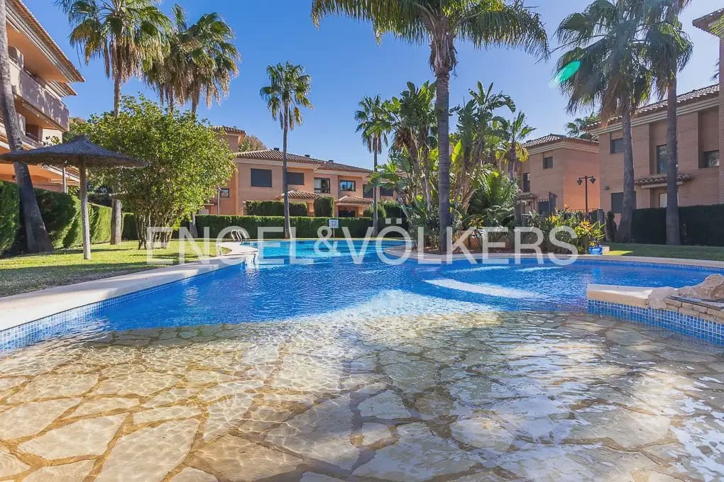 4 sovrum Takvåning att hyra i Javea / Xabia med pool garage - 1 600 € (Ref: 10057838)