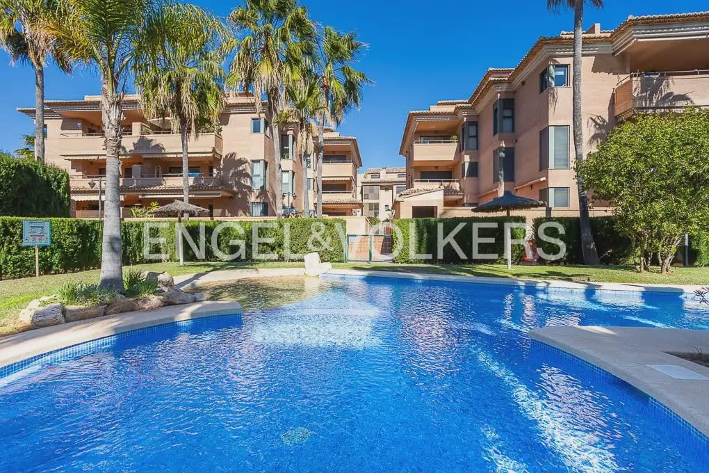 4 sovrum Takvåning att hyra i Javea / Xabia med pool garage - 1 600 € (Ref: 10057838)