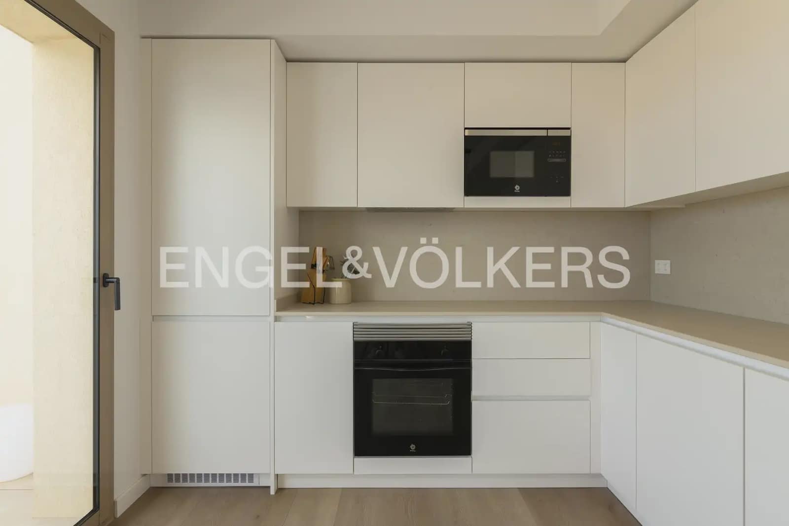3 soveværelse Penthouse til leje i Puig med swimmingpool garage - € 2.800 (Ref: 10057839)