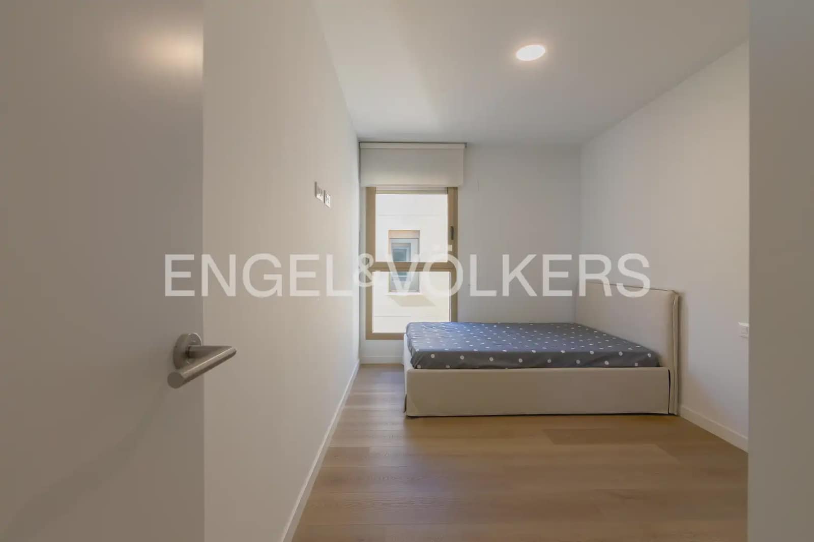 3 soveværelse Penthouse til leje i Puig med swimmingpool garage - € 2.800 (Ref: 10057839)
