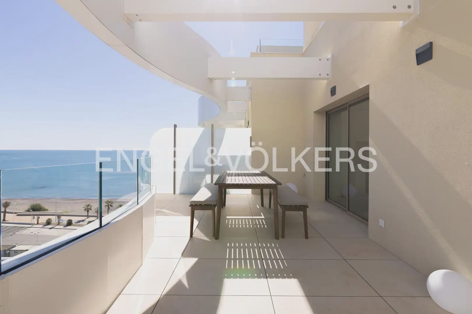 3 soveværelse Penthouse til leje i Puig med swimmingpool garage - € 2.800 (Ref: 10057839)