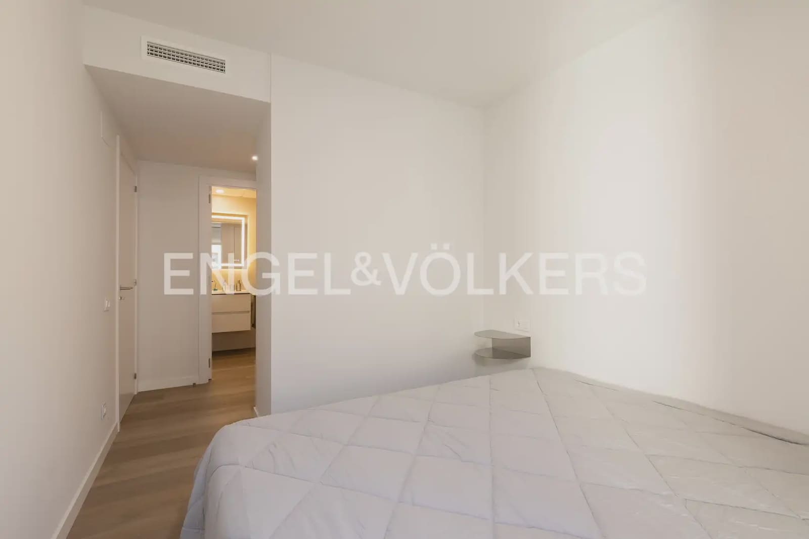 3 soveværelse Penthouse til leje i Puig med swimmingpool garage - € 2.800 (Ref: 10057839)