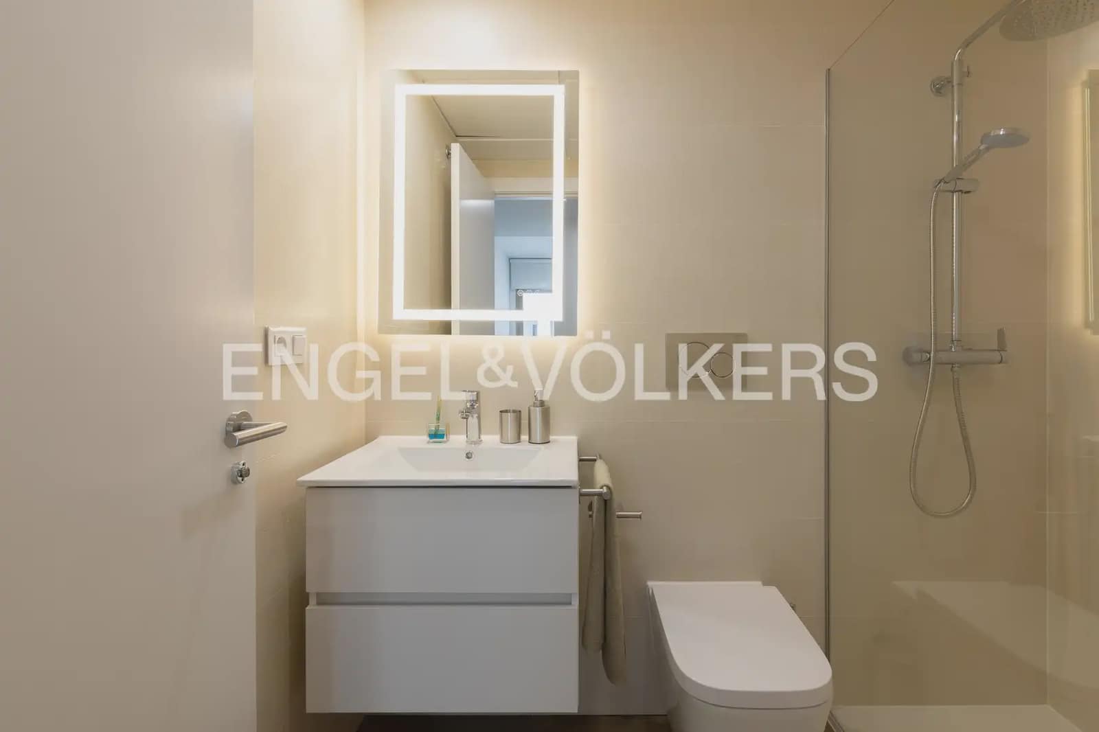 3 soveværelse Penthouse til leje i Puig med swimmingpool garage - € 2.800 (Ref: 10057839)