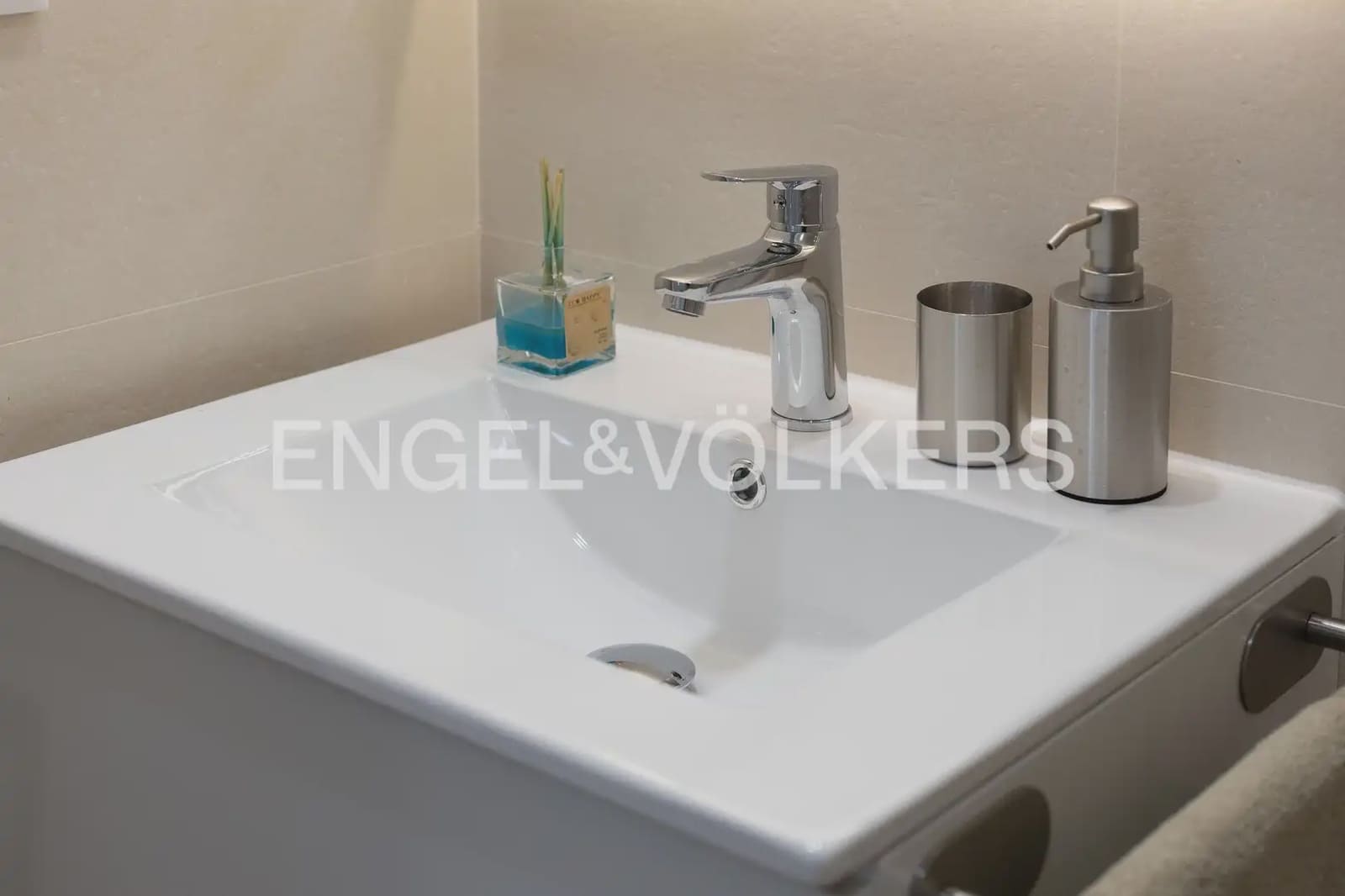 3 soveværelse Penthouse til leje i Puig med swimmingpool garage - € 2.800 (Ref: 10057839)