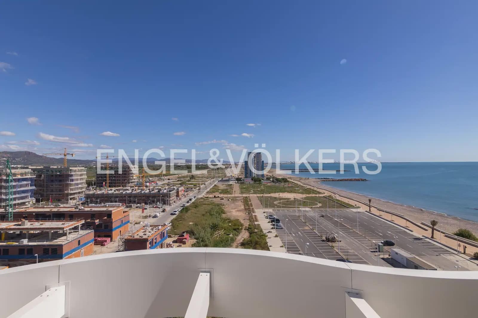 3 soveværelse Penthouse til leje i Puig med swimmingpool garage - € 2.800 (Ref: 10057839)