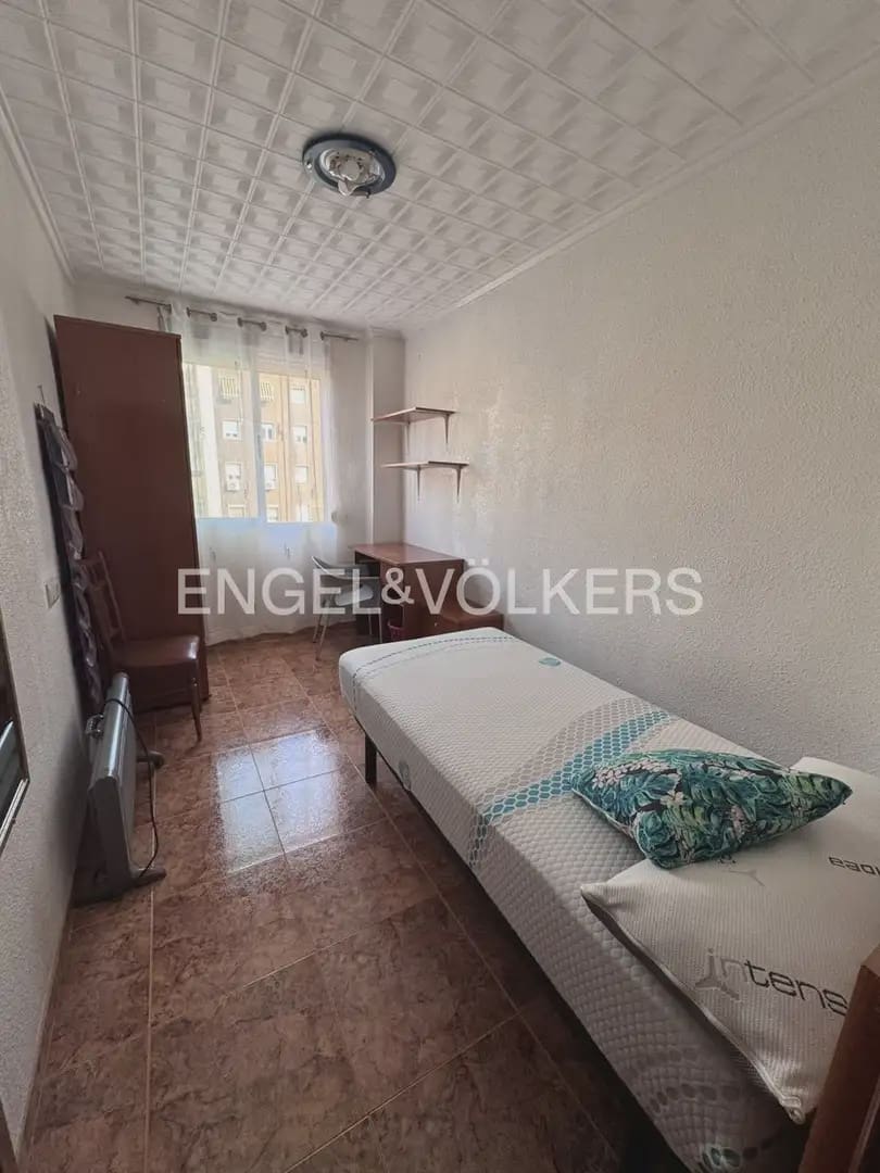 4 camera da letto Appartamento da affittare in Valencia citta - 1.400 € (Rif: 10060865)