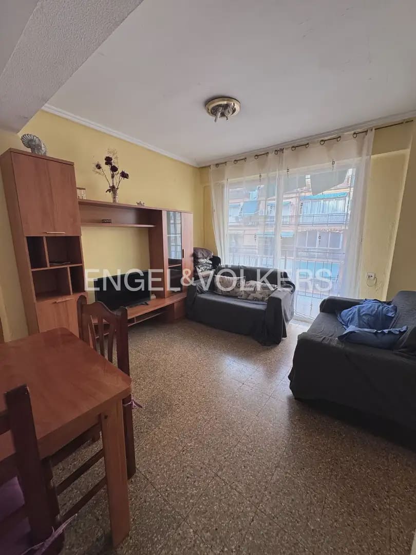 4 sypialnia Mieszkanie do wynajęcia w Miasto Walencja - 1 200 € (Ref: 10060866)