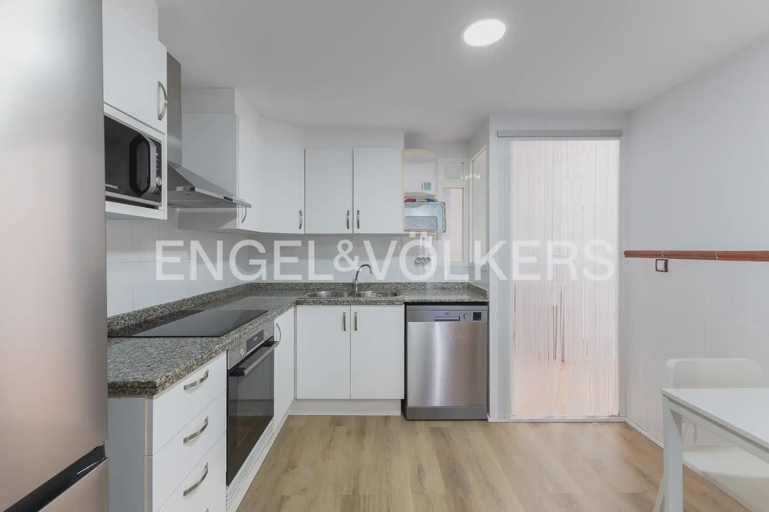 3 soverom Leilighet til leie i Alboraya / Alboraia med garasje - € 1 400 (Ref: 10060867)