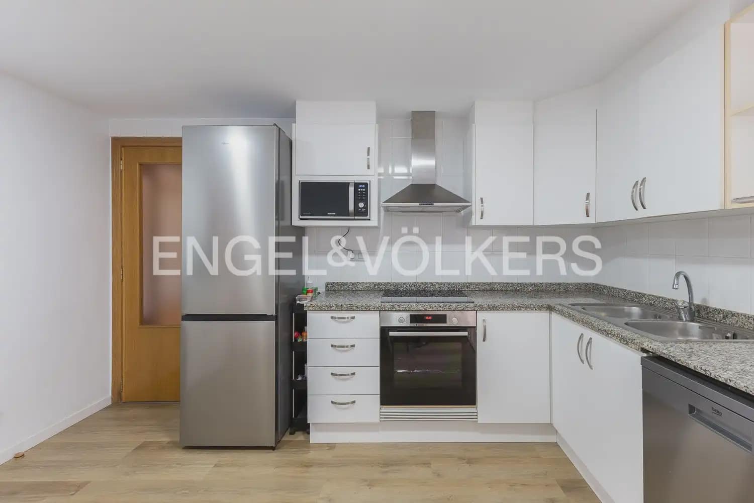 3 soverom Leilighet til leie i Alboraya / Alboraia med garasje - € 1 400 (Ref: 10060867)