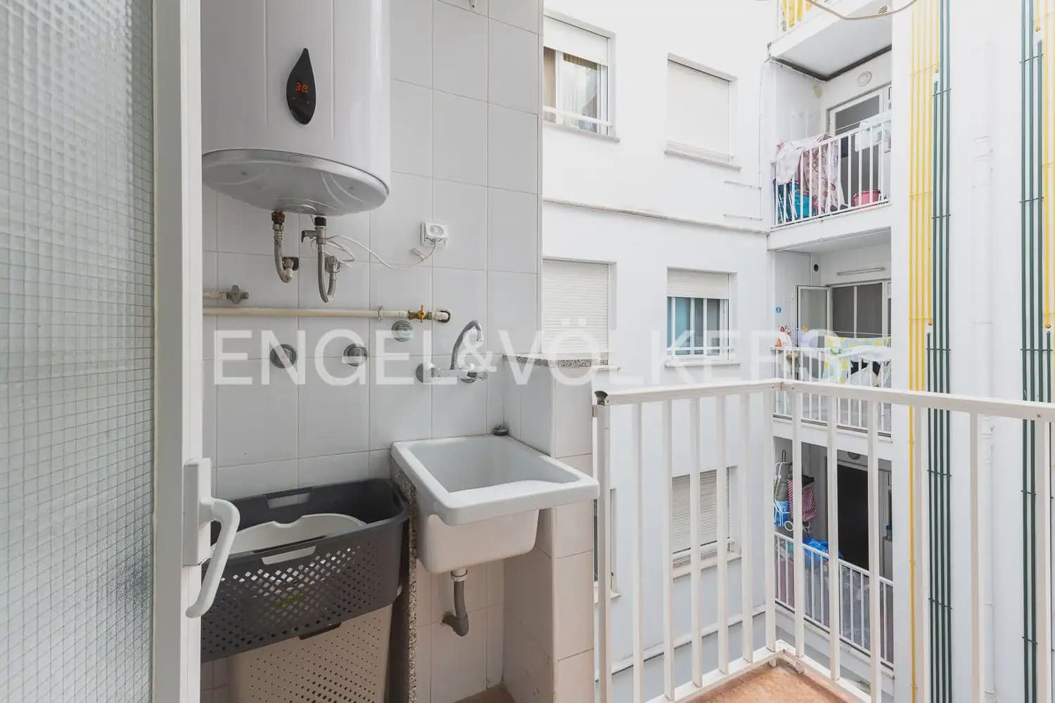 3 soverom Leilighet til leie i Alboraya / Alboraia med garasje - € 1 400 (Ref: 10060867)