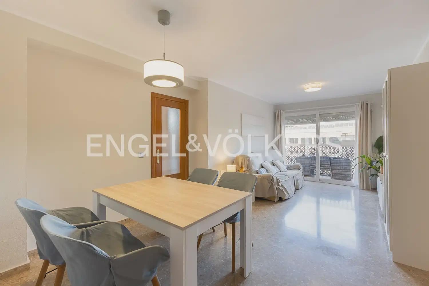 3 soverom Leilighet til leie i Alboraya / Alboraia med garasje - € 1 400 (Ref: 10060867)