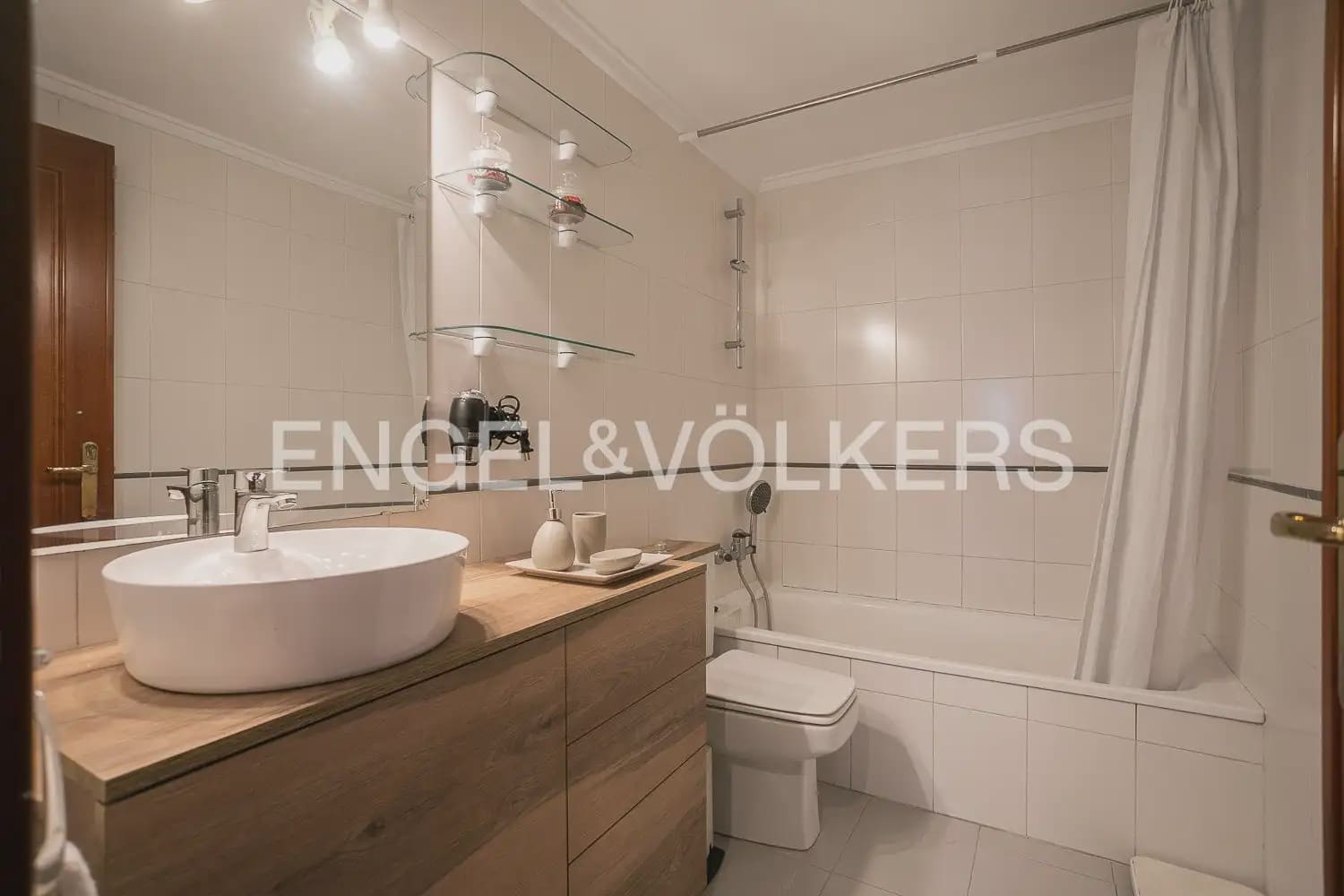 5 makuuhuone Asunto myytävänä paikassa Valencia kaupunki - 692 500 € (Ref: 10060869)