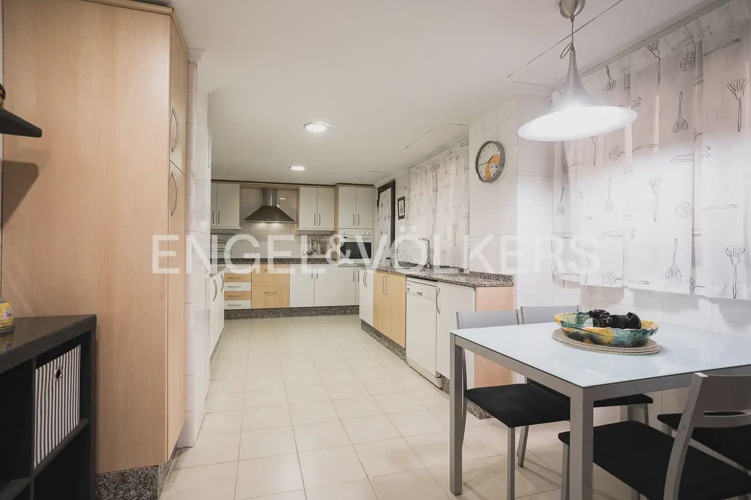 5 makuuhuone Asunto myytävänä paikassa Valencia kaupunki - 692 500 € (Ref: 10060869)
