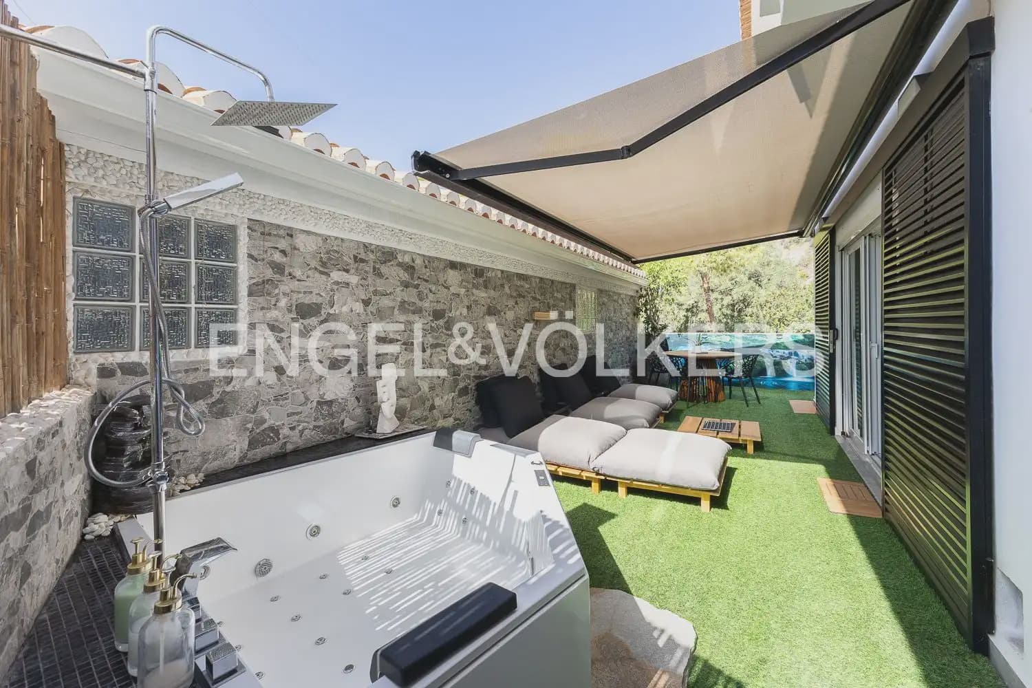 Pareado de 4 habitaciones en Cullera en venta con piscina garaje - 670.000 € (Ref: 10060871)