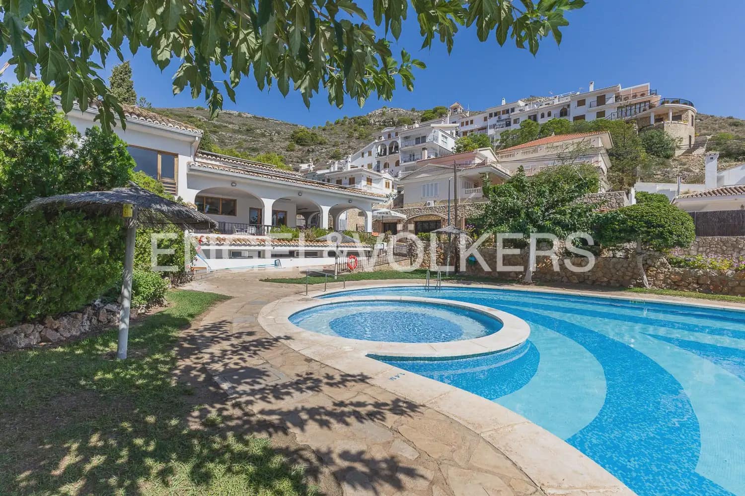 Pareado de 4 habitaciones en Cullera en venta con piscina garaje - 670.000 € (Ref: 10060871)