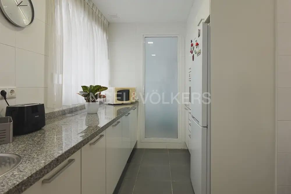 2 camera da letto Appartamento da affittare in Mislata con garage - 1.600 € (Rif: 10060962)