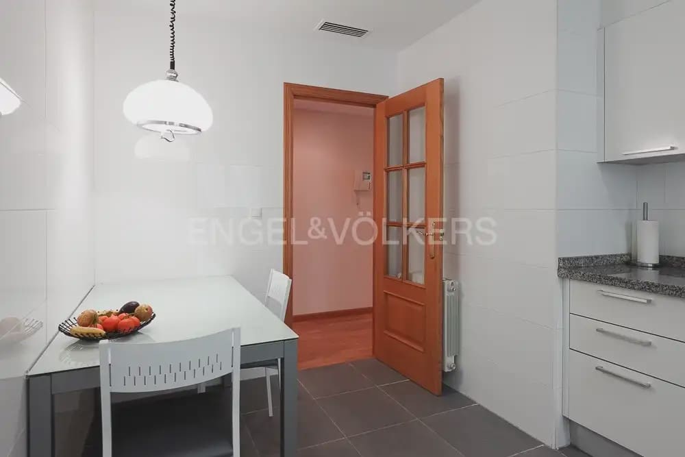 2 camera da letto Appartamento da affittare in Mislata con garage - 1.600 € (Rif: 10060962)