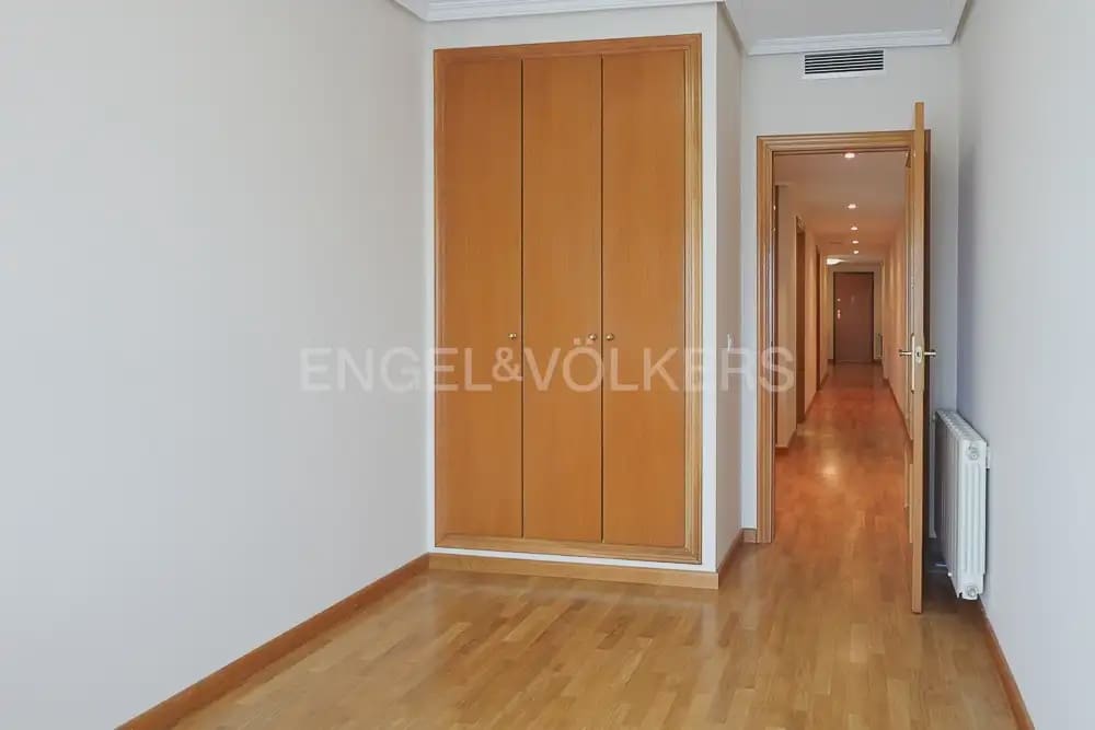 2 camera da letto Appartamento da affittare in Mislata con garage - 1.600 € (Rif: 10060962)