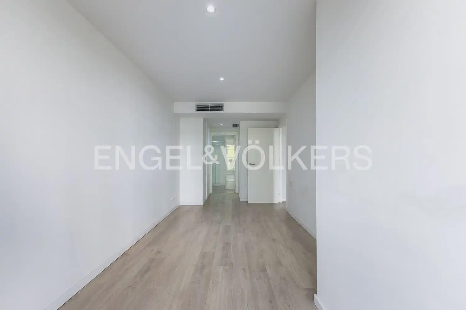 1 soverom Leilighet til salgs i Valencia by med svømmebasseng garasje - € 350 000 (Ref: 10060963)