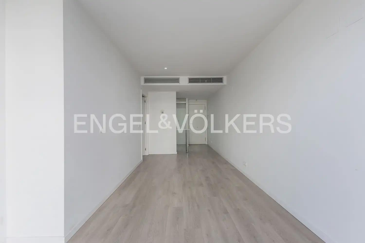 1 soverom Leilighet til salgs i Valencia by med svømmebasseng garasje - € 350 000 (Ref: 10060963)