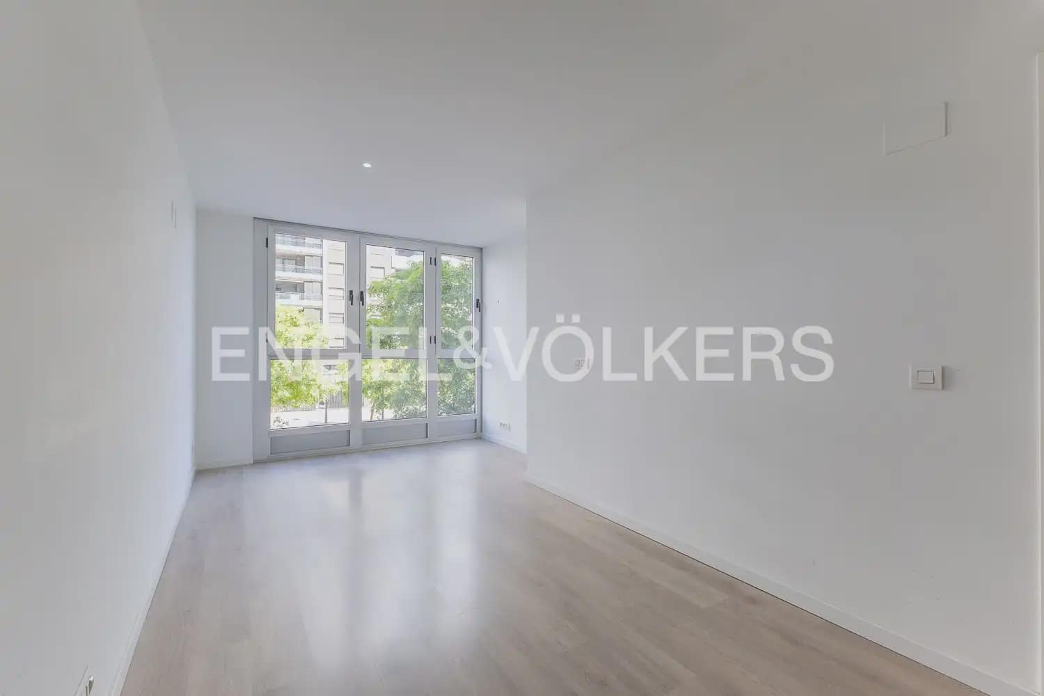 1 soverom Leilighet til salgs i Valencia by med svømmebasseng garasje - € 350 000 (Ref: 10060963)