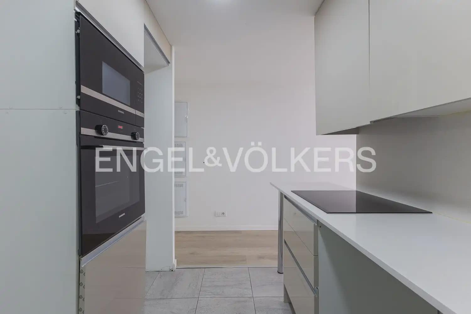 1 soverom Leilighet til salgs i Valencia by med svømmebasseng garasje - € 350 000 (Ref: 10060963)