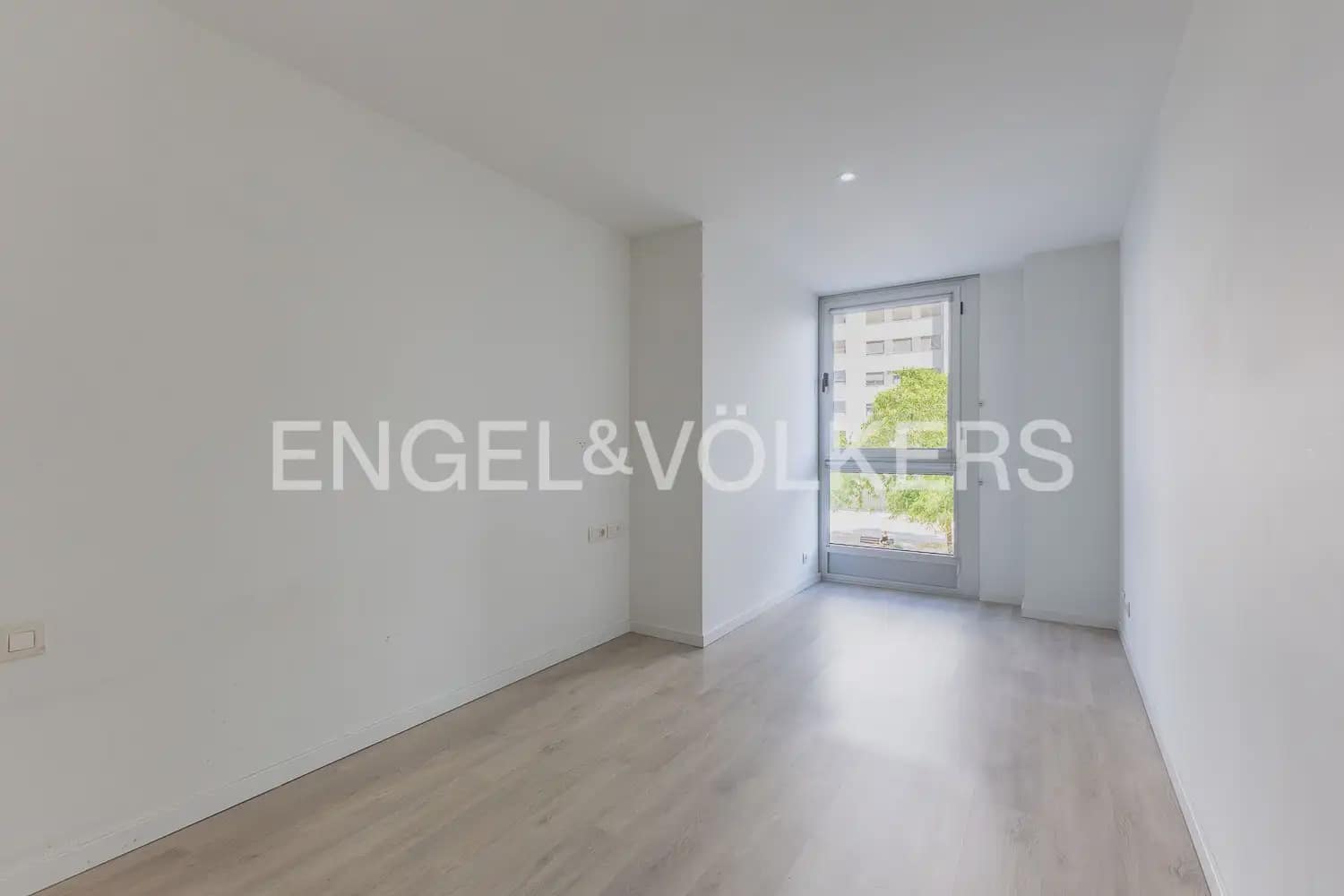 1 soverom Leilighet til salgs i Valencia by med svømmebasseng garasje - € 350 000 (Ref: 10060963)